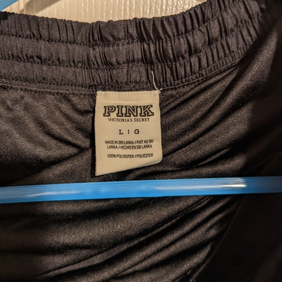 PINK Victoria's secret shorts - Picture 2 of 3